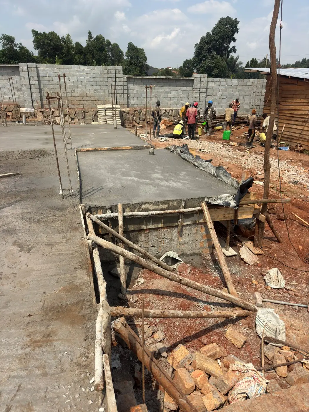 Casting the slab, G+1 residence and servants' house, Kyesereka, Mukono
