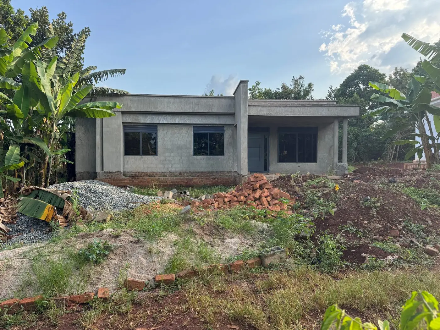 Modern family bungalow, Nakabango, Jinja: on site today